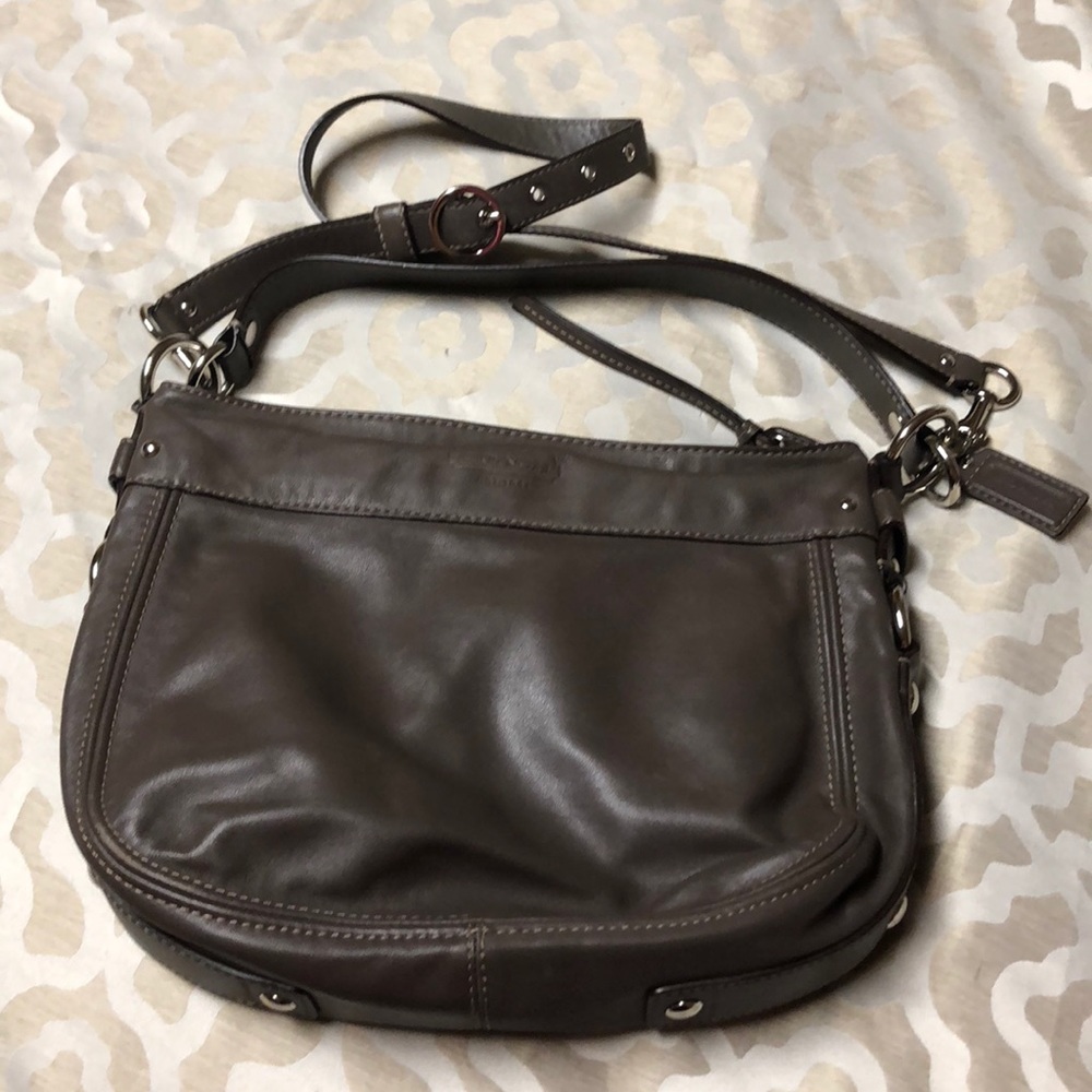 Coach Handbag No. L0920-F14707 Taupe